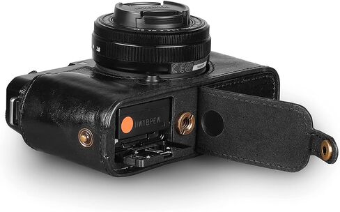 MegaGear Ever Ready Genuine Leather Camera Half Case Compatible with Fujifilm X Series X-E4,Brown,MG1982 in Kuwait