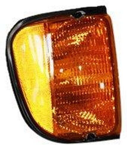 TYC Right Parking/Side Marker Light Compatible with 2004-2007 Ford Econoline/Club Wagon in Saudi Arabia