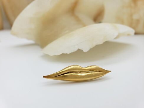 Lips Lapel Pin - Gold Plated - Man Ray Art Inspired Brooch in Kuwait