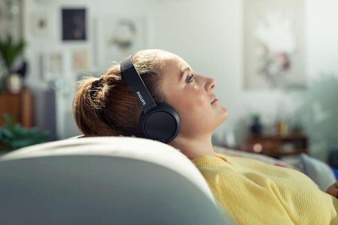 PHILIPS TAH4205 Wireless On-Ear Headphones (White) in Saudi Arabia