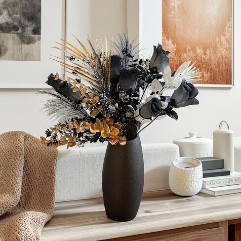 تشكيلة زهور اصطناعية من الذهب الأسود، وأوراق الورد والأوكالبتوس، قطعة زخرفية فاخرة، ديكور منزلي محايد حديث، قطعة مركزية أنيقة لطاولة الطعام، على الطراز الجمالي القوطي، ديكور الهالوين in Kuwait