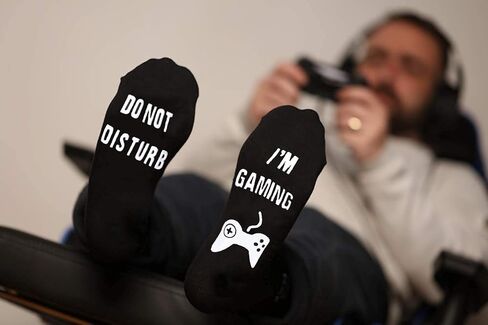 Unisex Cotton Novelty Ankle Halloween Zombie Socks with Anti Slip Letters Funny Spooky Gift for Men Women Game Lovers (Zombies) in Kuwait