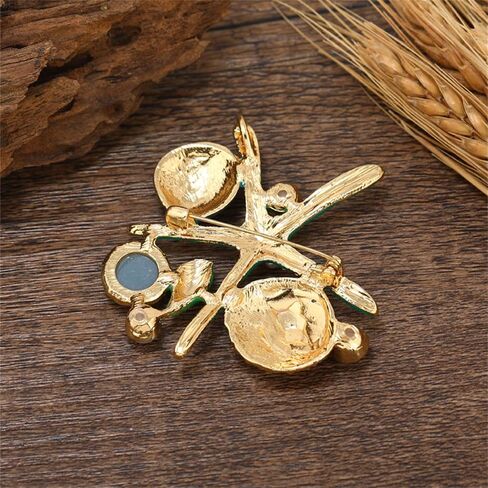 Ocean Starfish Brooch Pin for Women Men Gold Plated Charm Sea Star Lapel Pins Elegant Shell Pearl Rhinestone Starfish Brooch Summer Ocean Beach Party Jewelry Accessories in Saudi Arabia
