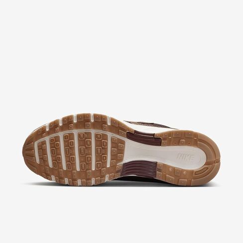 أحذية Nike P-6000 SE للرجال (HF0015-100 ، Light Orewood Brown/Black/Light Orewood Brown) in Kuwait