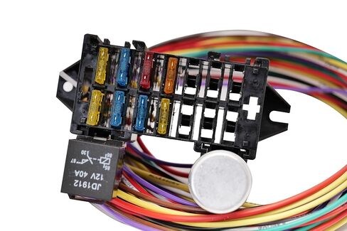 طقم أحزمة أسلاك عالمية مكونة من 8 دوائر، من النحاس والبلاستيك، وأحزمة أسلاك السيارات، متوافقة مع المركبات المخصصة، والقضبان الساخنة، وقضبان الشوارع، وعربات الكثبان الرملية in Kuwait