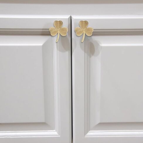 QianShi 2pcs Brass Shamrock Drawer Pull Knobs Kitchen Closet Knobs Vintage Dresser Wardrobe Door Decorative Handles Leaf Shaped Pulls Hardware Home Bedroom St. Patrick's Day Decor (Shamrock) in Kuwait