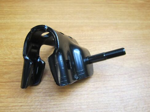 Jeep Wrangler Steering Linkage Damper Bracket Mopar OEM 68066693AA in Saudi Arabia