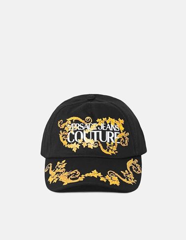 قبعة بيسبول VERSACE JEANS COUTURE سوداء/ذهبية كلاسيكية بنمط أوراق شجر ذهبية اللون in Saudi Arabia