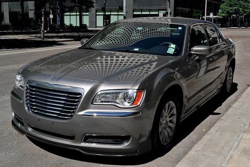 IKON MOTORSPORTS, 3PCS Front Bumper Lip Compatible with 2011-2014 Chrysler 300, 3 PCS Front Bumper Protector Body Splitter Spoiler PU Unpainted Black IKON Style in Saudi Arabia