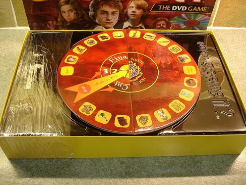 لعبة Harry Potter Scene It DVD مع صور وأسئلة إضافية (إصدار 2005) من شركة Mattel in Saudi Arabia