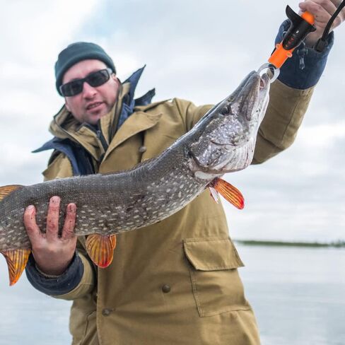 Tuenort Multifunctional Fishing Tools Set, Fishing Pliers, Fish Hook Remover, Fish Lip Gripper, Handheld Digital Fishing Scale (Not Included Battery), Fishing Gear, Fishing Gifts for Men Dad in Kuwait