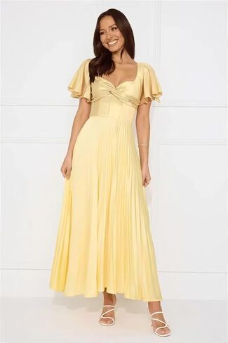 Satin V Neck Bridesmaid Dresses Long Aline Short Sleeves Formal Evening Party Gowns in Saudi Arabia