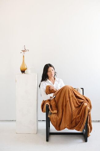 SARANONI | Navy/Gray XL Blanket in Kuwait