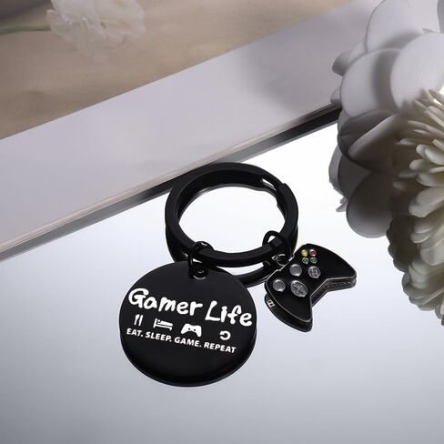 هدايا الألعاب، سلسلة مفاتيح لمشغل ألعاب الفيديو لمحبي الألعاب، الرجال والنساء، الصديق، الزوج، عيد الميلاد in Kuwait