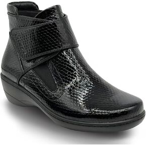 أحذية الكاحل النسائية المسطحة أحذية الكاحل السوداء الأنيقة للنساء من جلد البولي يوريثان الفاخر، شريط فيلكرو قابل للتعديل ومطاط بمقدمة مربعة مستديرة مبطنة من الخلف للدفء، أحذية شتوية عادية وكل يوم in Kuwait