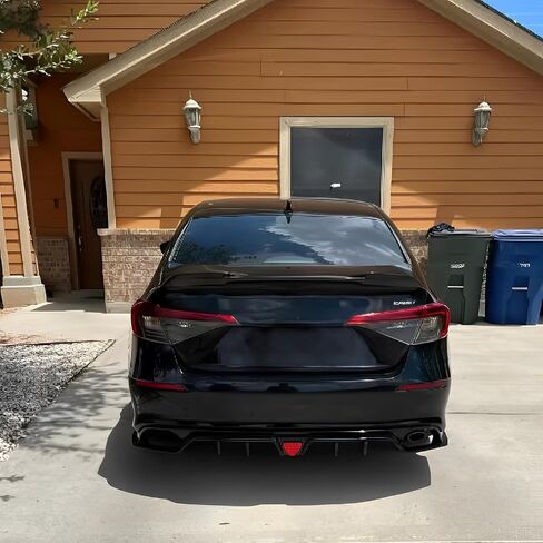 ناشر المصد الخلفي متوافق مع 2022 2023 2024 2025 Honda Civic Sedan مع ضوء LED (أسود لامع) in Kuwait