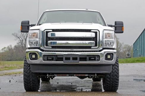 مجموعة مصابيح الضباب LED من iJDMTOY متوافقة مع 1999-2016 Ford F250 F350 F450 Super Duty، تتضمن (2) مكعبات LED عالية الطاقة 20 وات، ودعامات تثبيت لموقع Foglight وأحزمة أسلاك/محول in Saudi Arabia