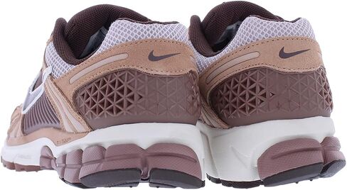 حذاء Nike Zoom Vomero 5 للرجال (HF1553-200، طين مغبر/بنفسجي بلاتيني/أرجواني سموكي/أرضي) مقاس 13 in Saudi Arabia