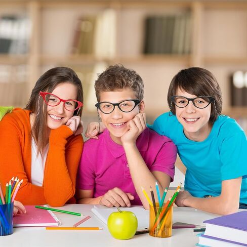 4 مجموعات من إكسسوارات أزياء الهالوين للسيدة العجوز، نظارات عين القطة بحجر الراين مع سلسلة زجاجية مطرزة لحفلات الخمسينيات in Kuwait