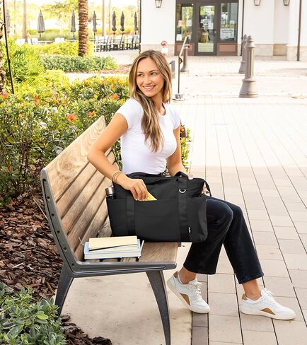 حقيبة كبيرة للنساء بسحاب، حقيبة عمل منتفخة خفيفة الوزن مع مقصورات، حقيبة كتف للنساء للعمل والسفر in Kuwait