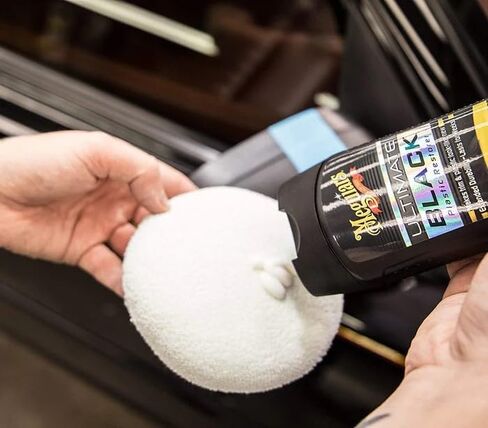 ميجوايرز G15812EU مرمم للبلاستيك الأسود والحواف 355 مل. يجعل البلاستيك الأسود والزخرفة تبدو وكأنها جديدة in Kuwait