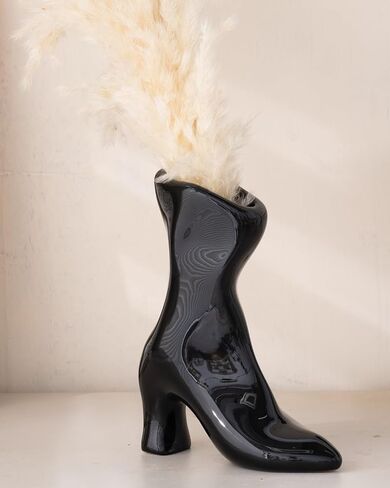 Female Boot Vase, Nordic Modern Ceramic Flower Vase for Home Decor, Table Centerpiece, Olive Plant, Wedding, Living Room, Bookshelf, Office, Modern Home, Entryway, Console (Black) in Kuwait