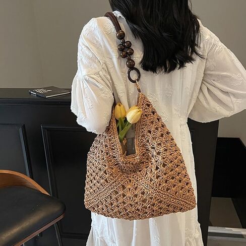 حقيبة شاطئ من القش للنساء، حقيبة بوهو كبيرة، حقيبة كتف منسوجة للصيف in Saudi Arabia