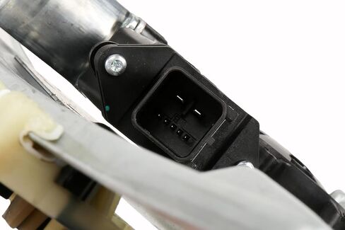 GM Genuine Parts 84570761 Rear Driver Side Door Window Regulator in Saudi Arabia