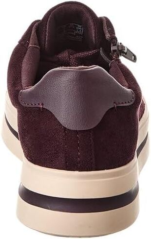 حذاء رياضي نسائي من Clarks Audreigh Sky in Kuwait