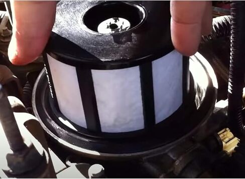 عنصر فلتر الوقود iFJF FD-4596 واستبدال غطاء فلتر الوقود F81Z9G270BA لPowerstroke 7.3L E350 E450 E550 2003 F250 F350 F450 F550 Super Duty 1999-2003 F81Z9N184AA 1831193C91 in Saudi Arabia