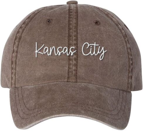 TeesAndTankYou Script Kansas City قبعة بيسبول مطرزة قابلة للتعديل من القطن للأب قبعة مصبوغة in Kuwait