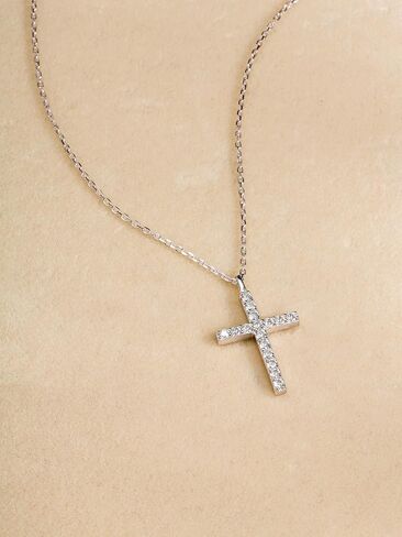 925 Sterling Silver Moissanite Cross Pendant Necklace, 0.37CT with 18 Inch Silver Chain in Saudi Arabia