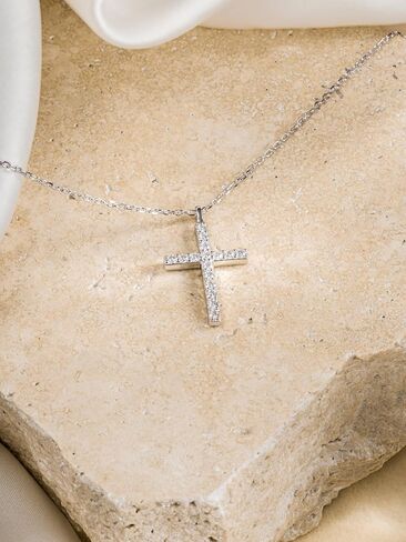 925 Sterling Silver Moissanite Cross Pendant Necklace, 0.37CT with 18 Inch Silver Chain in Saudi Arabia