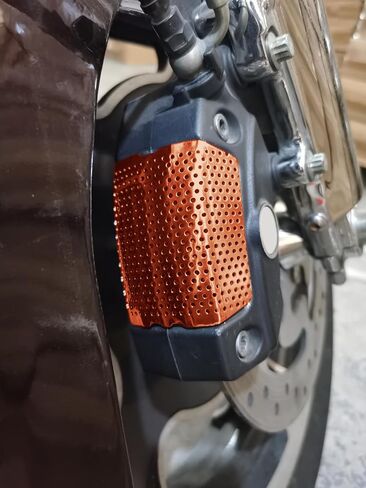 Motorcycle 1 Pair Red Front Caliper Brake Screen Inserted Covers Caliper Guards for Harley Touring, Road King, Electra Street Glide FLHT, FLHX & V-Road Models 2006-2023 in Saudi Arabia