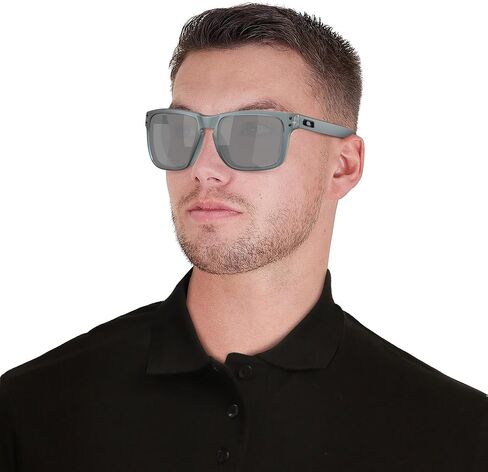 نظارات شمسية اوكلي للرجال OO9102 هولبروك مربعة، شفافة/بريزم 24K مستقطبة، 57 ملم in Kuwait