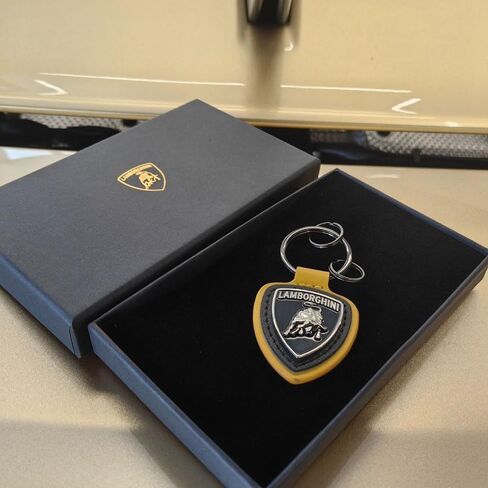 Car Key Chain for Lamborghini Urus/Huracan/Aventador KeyRings Key Holder Key Cover Men Women Gift Key Fob Accessories,A-A in Saudi Arabia
