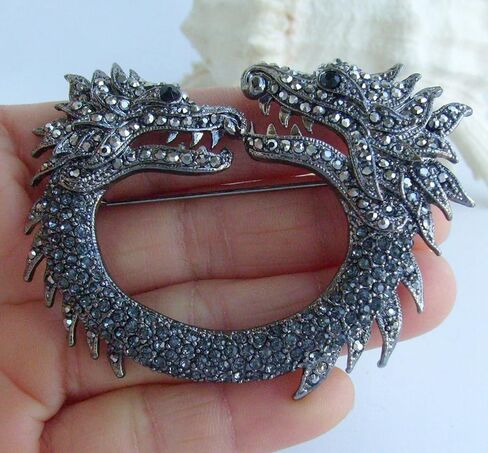 Sindary Unique Chinese Dragon Brooch Pin Pendant Austrian Crystal BZ5007B in Saudi Arabia