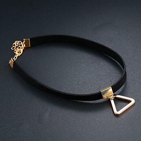 Triangle Black Velvet Lace Choker Necklace for Women,Halloween Cosplay Jewelry,Goth Jewelry Gifts in Saudi Arabia