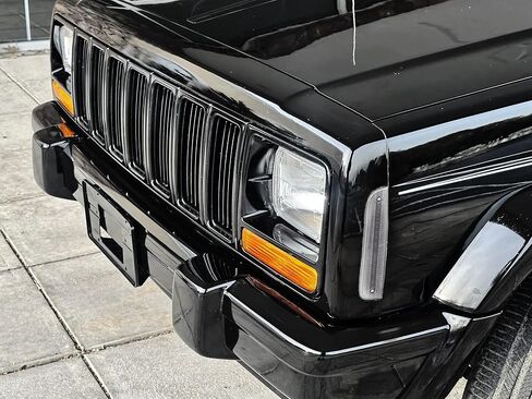 iJDMTOY عدسة مدخنة سوداء اللون 36-SMD بيضاء كاملة LED مجموعة إضاءة جانبية أمامية متوافقة مع Jeep 1997-2001 Cherokee (بعد تجميل الوجه)، استبدل العلامات الجانبية الأمامية الكهرمانية OEM in Saudi Arabia