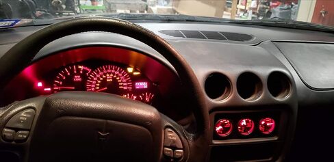 غطاء غطاء DashSkin مصبوب متوافق مع 2000-2002 Camaro وFirebird باللون الأسود - صنع في الولايات المتحدة الأمريكية in Kuwait