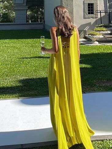 Chiffon Bridesmaid Dresses with Scarf Pleated Long Formal Evening Gowns Strapless A Line Maxi Prom Dress in Saudi Arabia