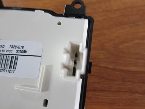 2011-2013 Jeep Grand Cherokee Left Side Steering Wheel Control Switch MOPAR OEM in Saudi Arabia
