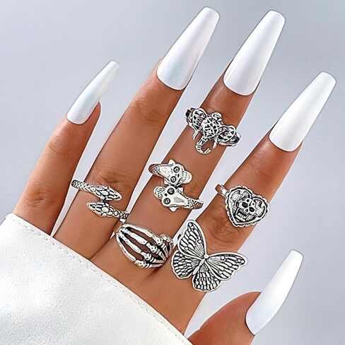 Chunky Gothic Stackable Ring Set Vintage Spider Skull Scorpion Finger Ring Punk Irregular Silver Ring Set Halloween Dark Vampire Costume for Women Men in Saudi Arabia