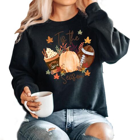 سويت شيرت Cosy Seoson Fall - هدية الخريف برقعة اليقطين من Tis The Season - قميص برسومات كرة القدم للسيدات في الخريف in Kuwait