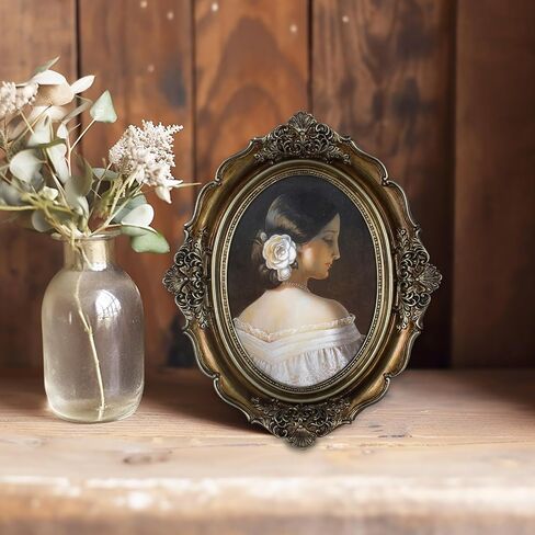 Vintage 5x7 Picture Frame, Green Antique Picture Frame, Glass Front, Art Decor for Tabletop or Wall Hanging, Gold Vintage Stripe in Saudi Arabia