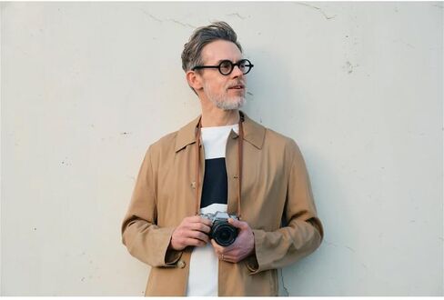 مجموعة هيكل الكاميرا الرقمية بدون مرآة Fujifilm X-T50 مع الملحقات - فضي فحمي in Saudi Arabia