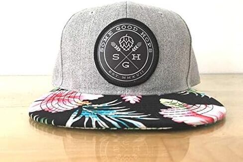 قبعة Snapback زهرية/استوائية مع رقعة دائرية بشعار أسود - ملابس Snapback مستوحاة من Craft Beer in Saudi Arabia