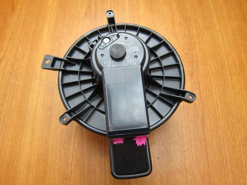 Jeep Grand Cherokee Dodge HVAC Blower Motor with Fan Mopar OEM 68224166AB in Saudi Arabia