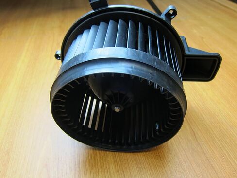 Jeep Grand Cherokee Dodge HVAC Blower Motor with Fan Mopar OEM 68224166AB in Saudi Arabia