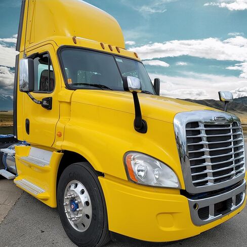 غطاء مرآة غطاء محرك السيارة لعام 2008-2017 Freightliner Cascadia، ملحقات نصف شاحنة Freightliner Cascadia، زوج واحد، الجانب الأيسر والأيمن، كروم in Saudi Arabia